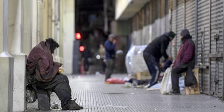 En 2020 la pobreza llegó al 42% y alcanzó a 19 millones de personas