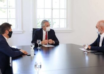 El Gobierno Nacional convocó a la Ciudad y la Provincia de Buenos Aires para una reunión de urgencia por el avance de la segunda ola de contagios