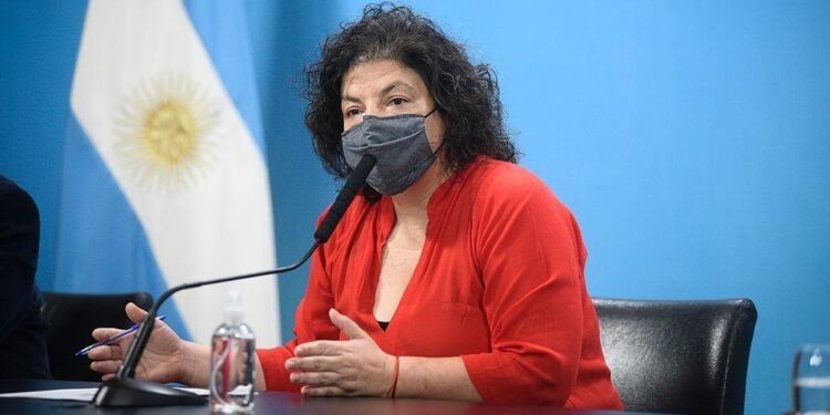 “Bajen la tensión y la obsesión que tienen con Pfizer”, reclamó Vizzotti