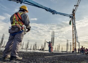 Crecen las obras de construcción con actividades normales y alcanzan a 80% del total
