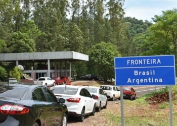 El Gobierno anunció la apertura “gradual y cuidada” de las fronteras