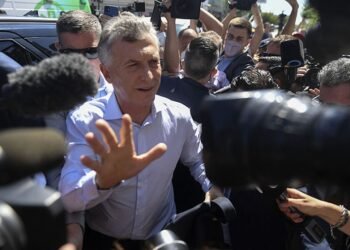 Crece el escándalo por la causa de espionaje ilegal: citan a declarar al hermano de Macri