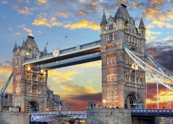 Inglaterra: dejarán de exigir el aislamiento de los positivos en coronavirus