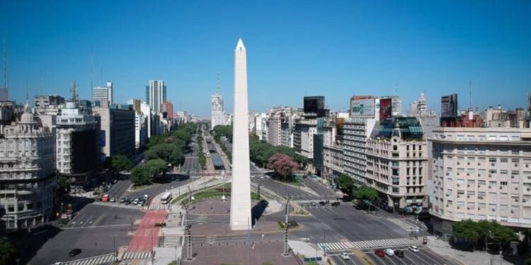 Viernes algo nublado y una máxima de 28 grados en el AMBA