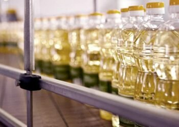 Cada litro de aceite descartado en los desagües contamina hasta 1.000 litros de agua