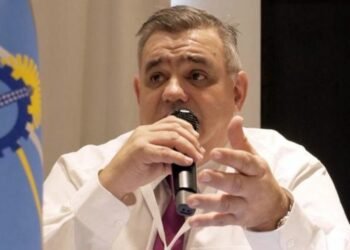 Chubut: el gobernador Arcioni aceptó la renuncia de Leonardo Das Neves