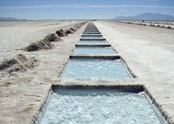 Comenzó en Catamarca el proyecto de explotación de litio Tres Quebradas