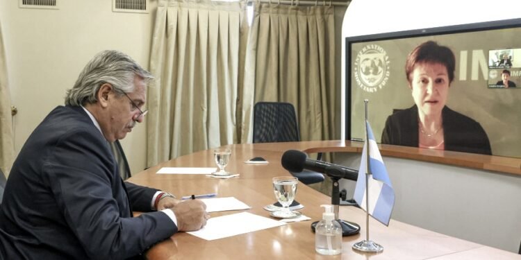 El FMI se reúne para analizar la aprobación del acuerdo con la Argentina