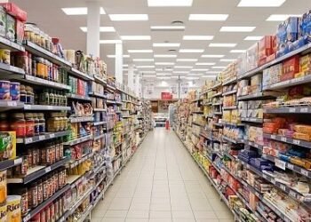 La Secretaría de Comercio Interior define hoy qué alimentos deberán retrotraer sus precios