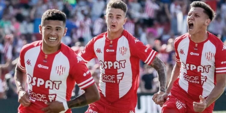 Unión enfrenta a Sportivo Las Parejas en el cruce santafesino de 32avos de final