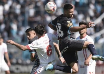 Argentinos va por una victoria en su visita a Atlético Tucumán