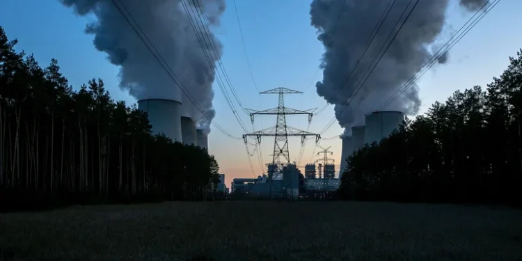 El crecimiento del PBI de 2021 se puede evaporar este año por la falta de dólares para importar energía e insumos