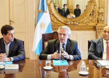 Alberto Fernández trata de contener la interna política para evitar que se profundice la crisis económica