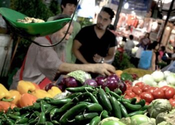 Una familia porteña necesitó en abril $95.268 para no ser pobre y $147.136 para ser de clase media