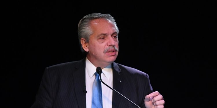 “Ya no es más cuestión de hablar de comercio con Rusia, sino de detener esta guerra”