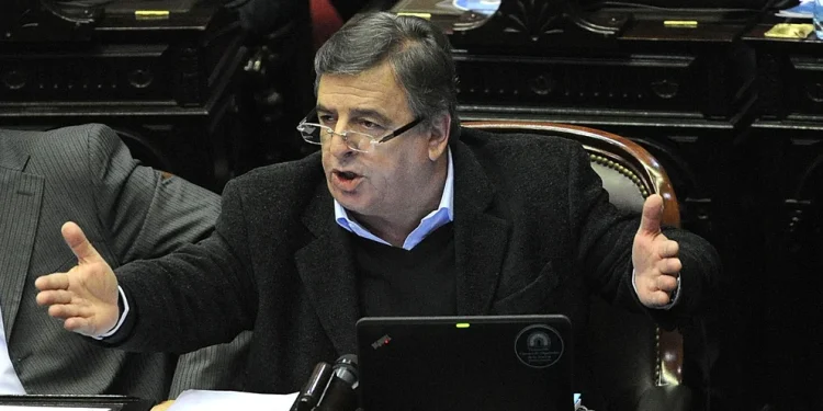 Mario Negri hizo un paralelismo entre el Gobierno actual y el de la Alianza: “Hay un quiebre de la base política en el Congreso”