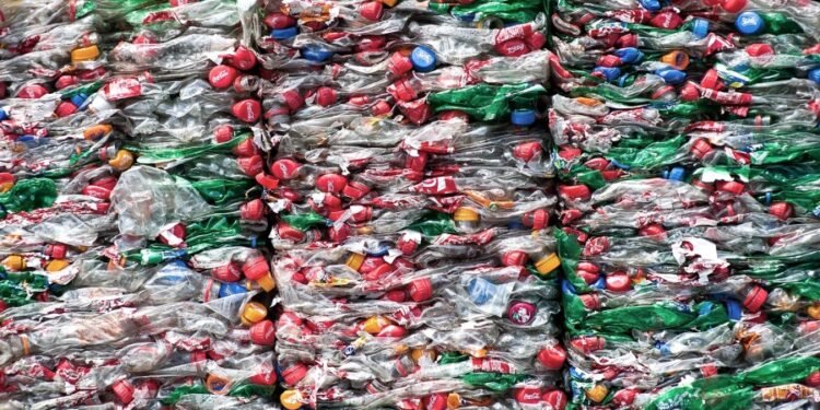Organizaciones sociales y ambientales se movilizarán contra la contaminación de Coca Cola