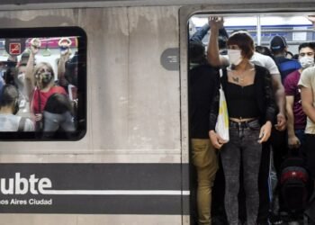 El Gobierno porteño aumentará un 40% el pasaje del subte