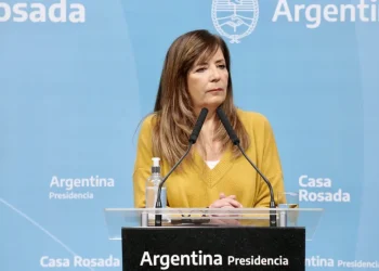 Gabriela Cerruti: “El plan económico sigue su rumbo, está garantizado”