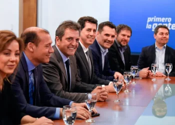 Massa anunció inversiones por USD 2.100 millones en energía y facilidades para acceder a los dólares a las empresas que aumenten la producción en Vaca Muerta