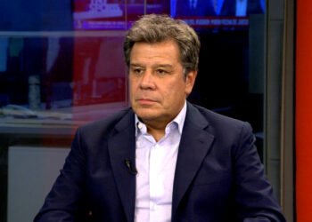 Manes propone un encuentro de expresidentes como “gesto histórico” ante el ataque a Cristina