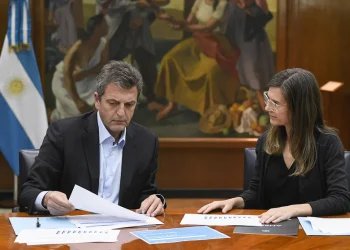 Bono de Anses: Massa se reunirá con Raverta para definir un pago de fin de año para sectores que no reciben planes sociales