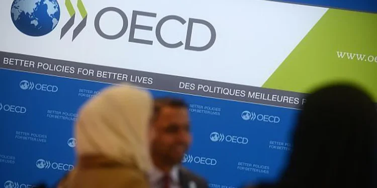 La OCDE afirmó que en 2023 la Argentina crecerá 0,5% y registrará una inflación del 83%