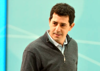 Wado De Pedro pidió “acabar con las mafias que cercenan y condicionan el voto de la gente”