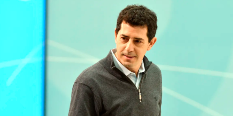 Wado De Pedro pidió “acabar con las mafias que cercenan y condicionan el voto de la gente”