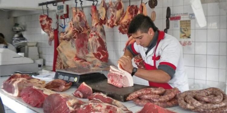 Carne: cómo funcionará el plan para comprar cortes 10% más barato con tarjeta de débito