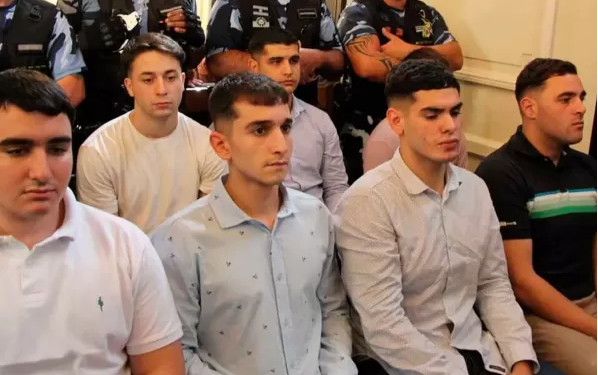 Asesinato de Fernando Báez Sosa: condenaron a cinco de los rugbiers a perpetua y a los otros tres a 15 años de prisión