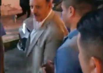 La Rioja: el gobernador Quintela insultó a una docente que lo increpó por los bajos salarios