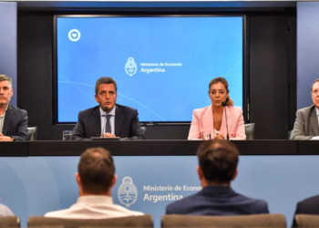 El Gobierno anunció la intervención de Edesur por 180 días