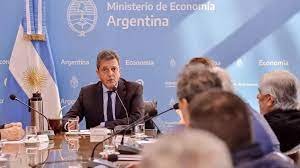 El déficit fiscal fue de $331.373 millones en abril y aumentó más de 300% en el último año
