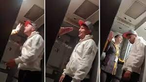 un pasajero protagonizó un insólito escándalo en pleno vuelo