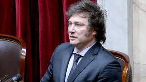 Mientras LLA negocia para conseguir los números en el Congreso, Milei define qué medidas enviará primero