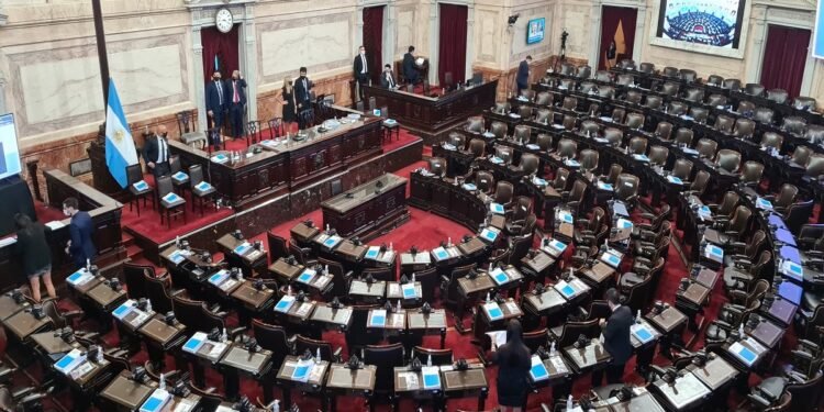 Diputados comenzarán a debatir la Ley Ómnibus