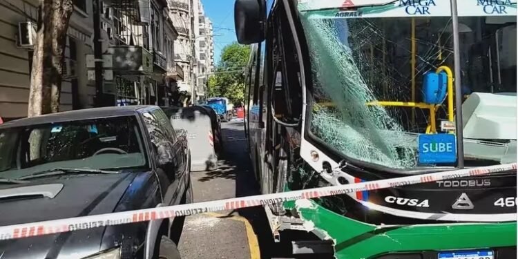 Trágico accidente en Balvanera: dos muertos y cinco heridos