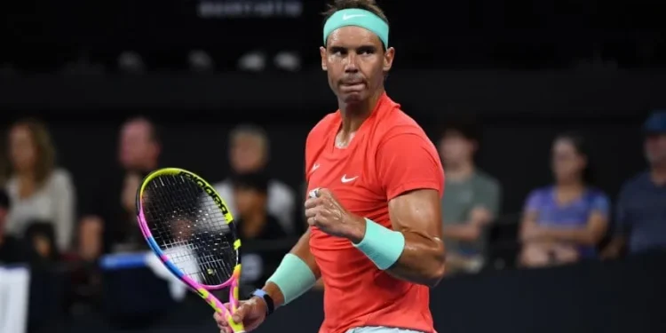 Nadal volvió a jugar al tenis con una victoria en Brisbane