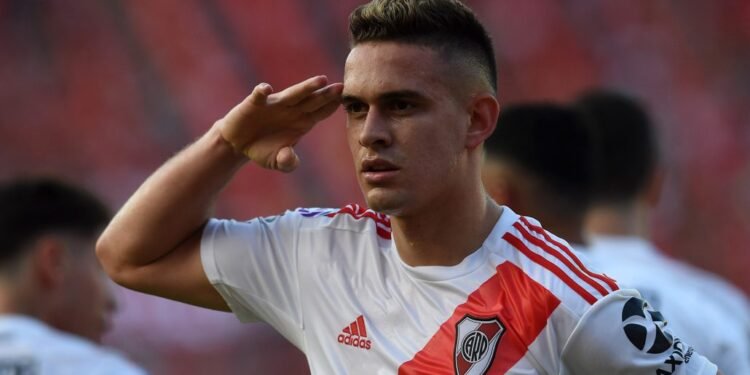 River busca a Borré pero compite con un grande de Brasil