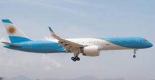 El Gobierno evalúa desprenderse de parte de la flota aérea presidencial