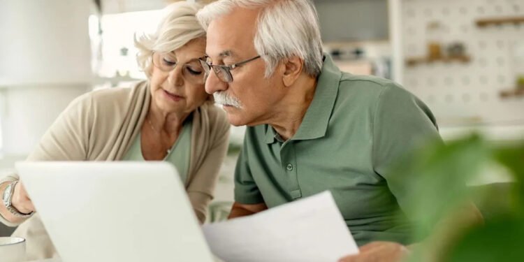 El PAMI eliminó 30 gerencias y cargos políticos con sueldos muy altos