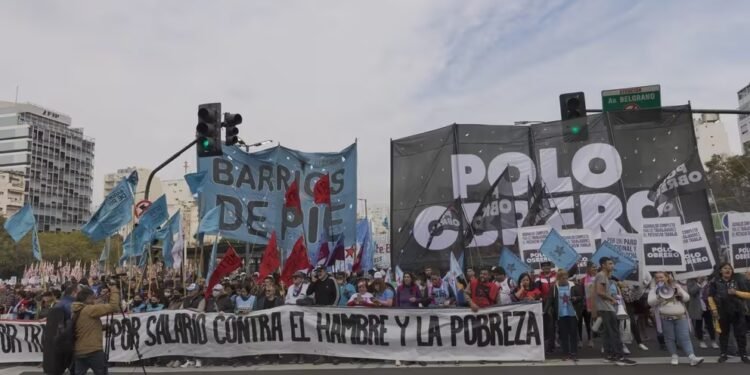 Piquetes en el centro de CABA: continúan las protestas contra el Ministerio de Capital Humano