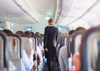 Mañana habrá paro nacional de aerolíneas comerciales