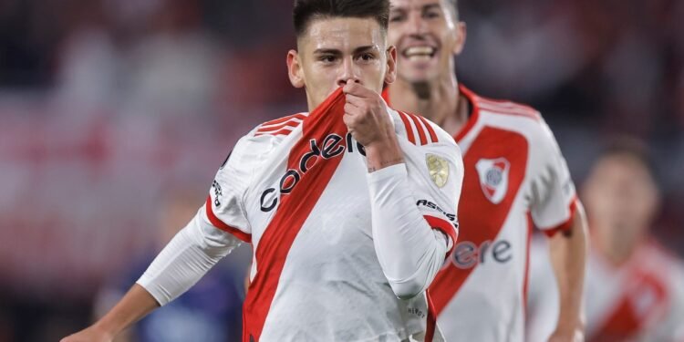 River derrotó a Nacional sin despeinarse