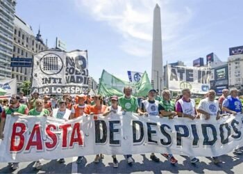 Paro de la ATE: “Vamos a luchar hasta quitarle la motosierra”