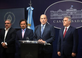 La nueva fecha que mencionó Guillermo Francos para la firma del pacto con los gobernadores: “Tiene un efecto simbólico importante”