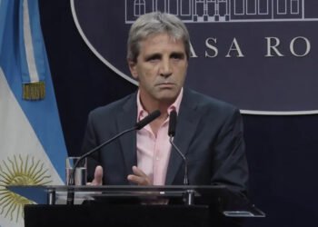 Impuesto PAIS: cuáles son los cambios que prometió Caputo en caso de que se apruebe la Ley Bases