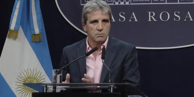 Impuesto PAIS: cuáles son los cambios que prometió Caputo en caso de que se apruebe la Ley Bases