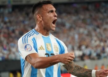 La Selección Argentina superó a Chile y está en cuartos de la Copa América